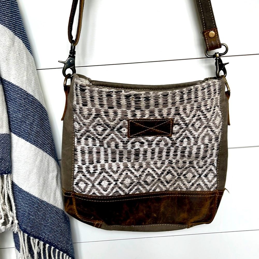 Myra Bag